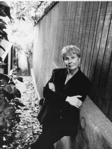 1167634_199810196853892_1142375625_o_kindlephoto-174347969