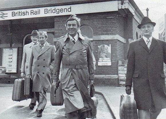 island-farm-pow-return